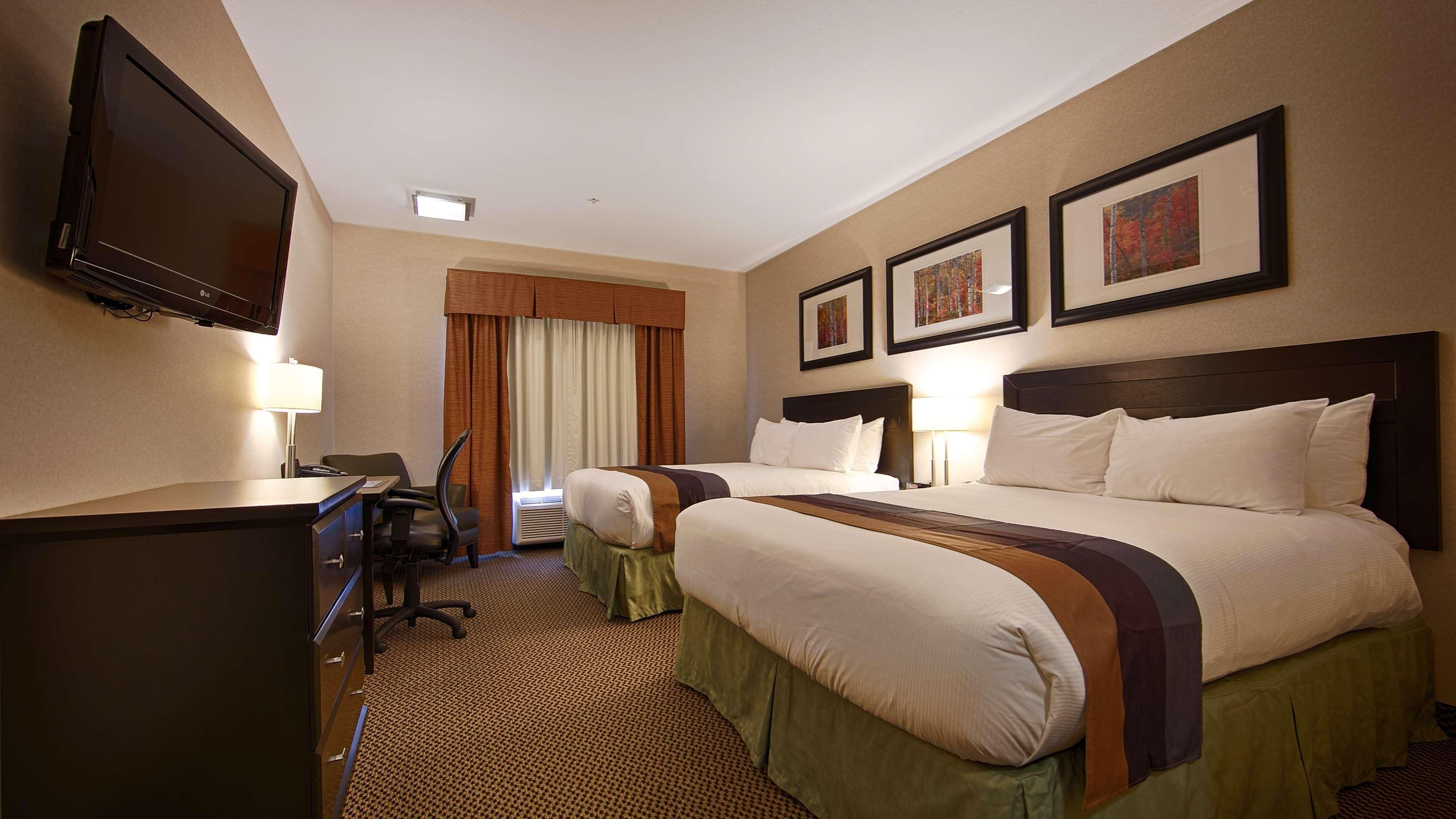 Best Western Wainwright Inn & Suites Екстериор снимка