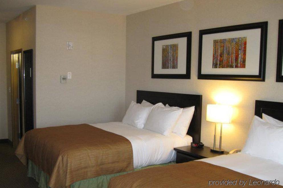 Best Western Wainwright Inn & Suites Стая снимка