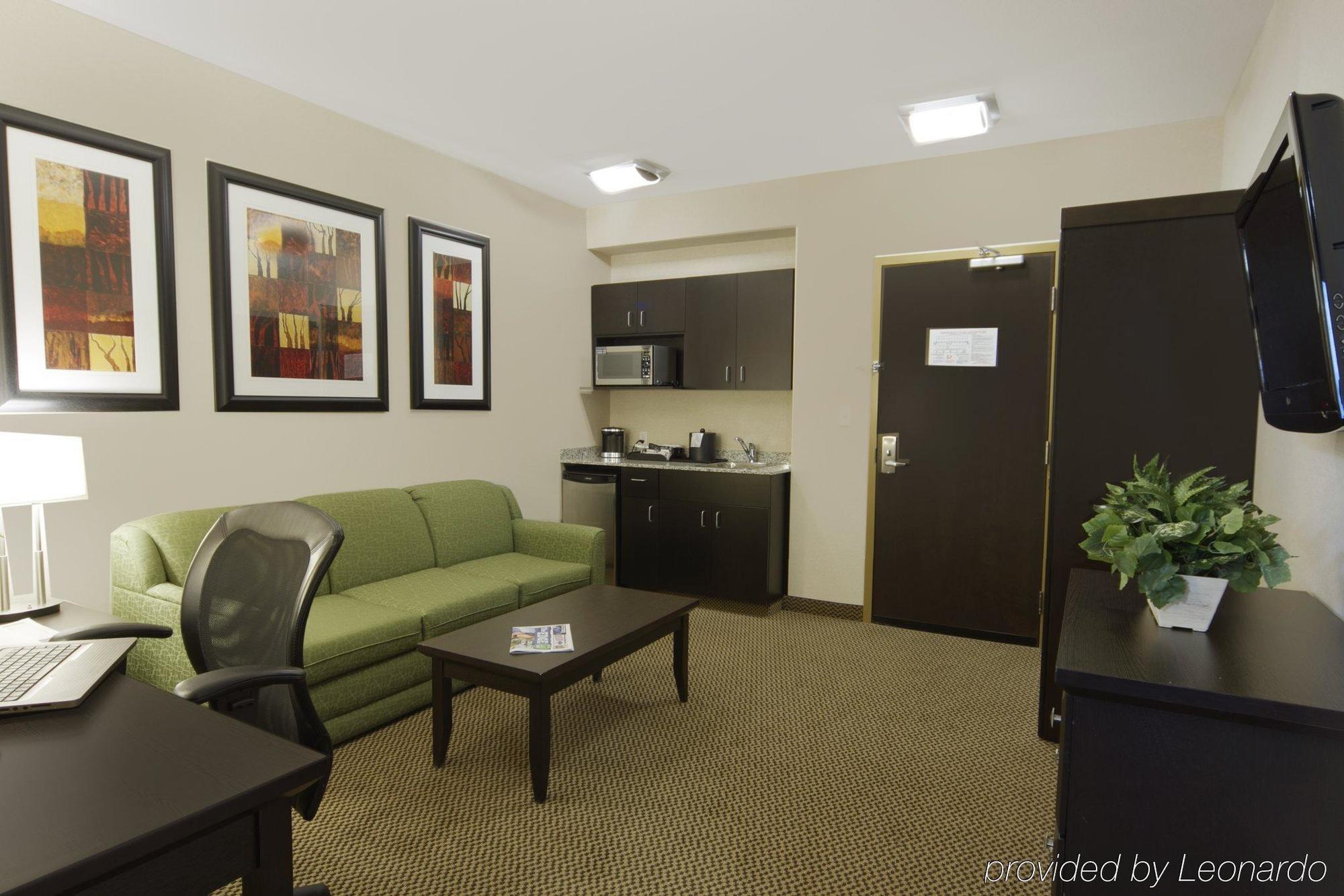 Best Western Wainwright Inn & Suites Стая снимка
