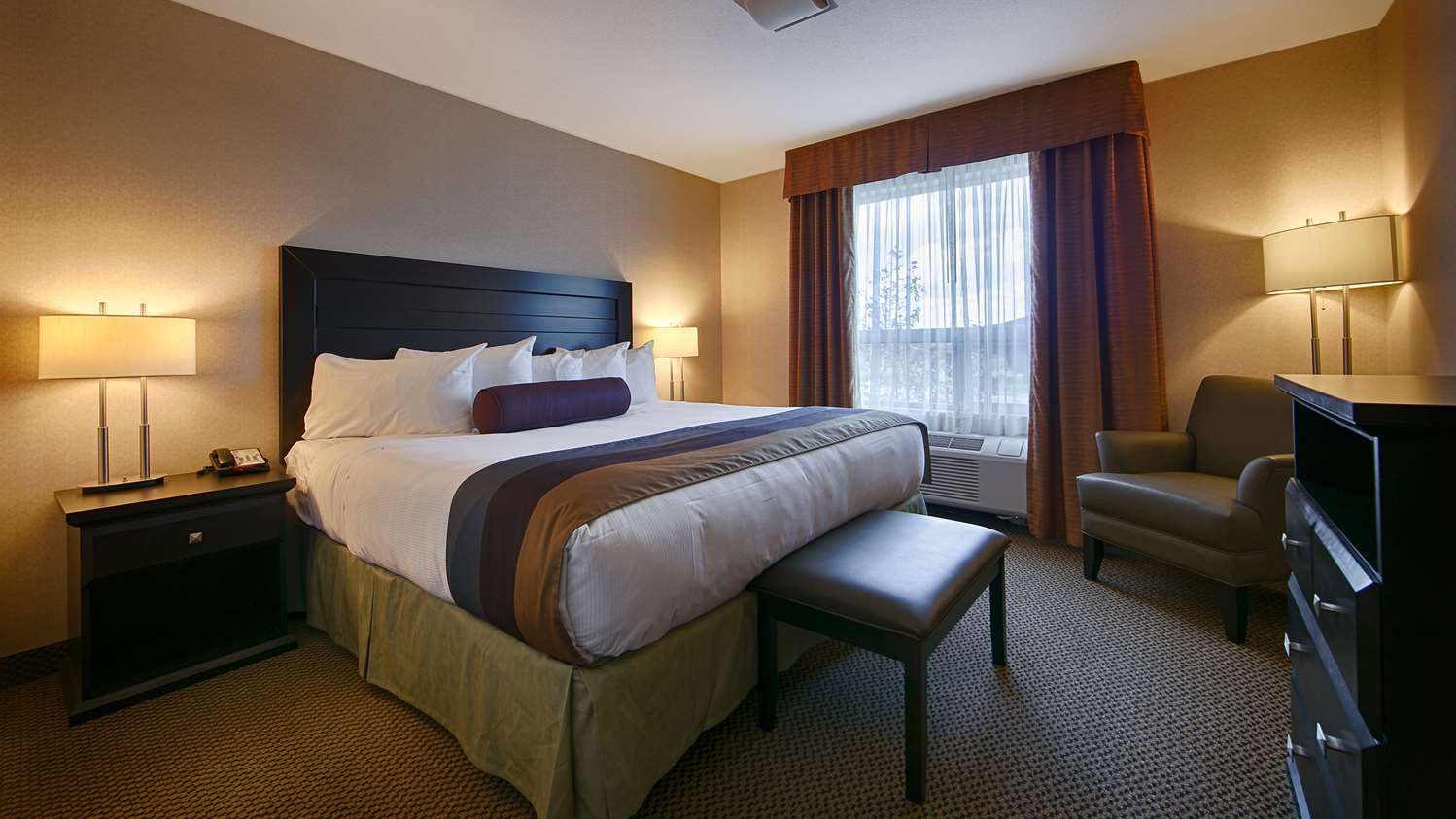 Best Western Wainwright Inn & Suites Екстериор снимка