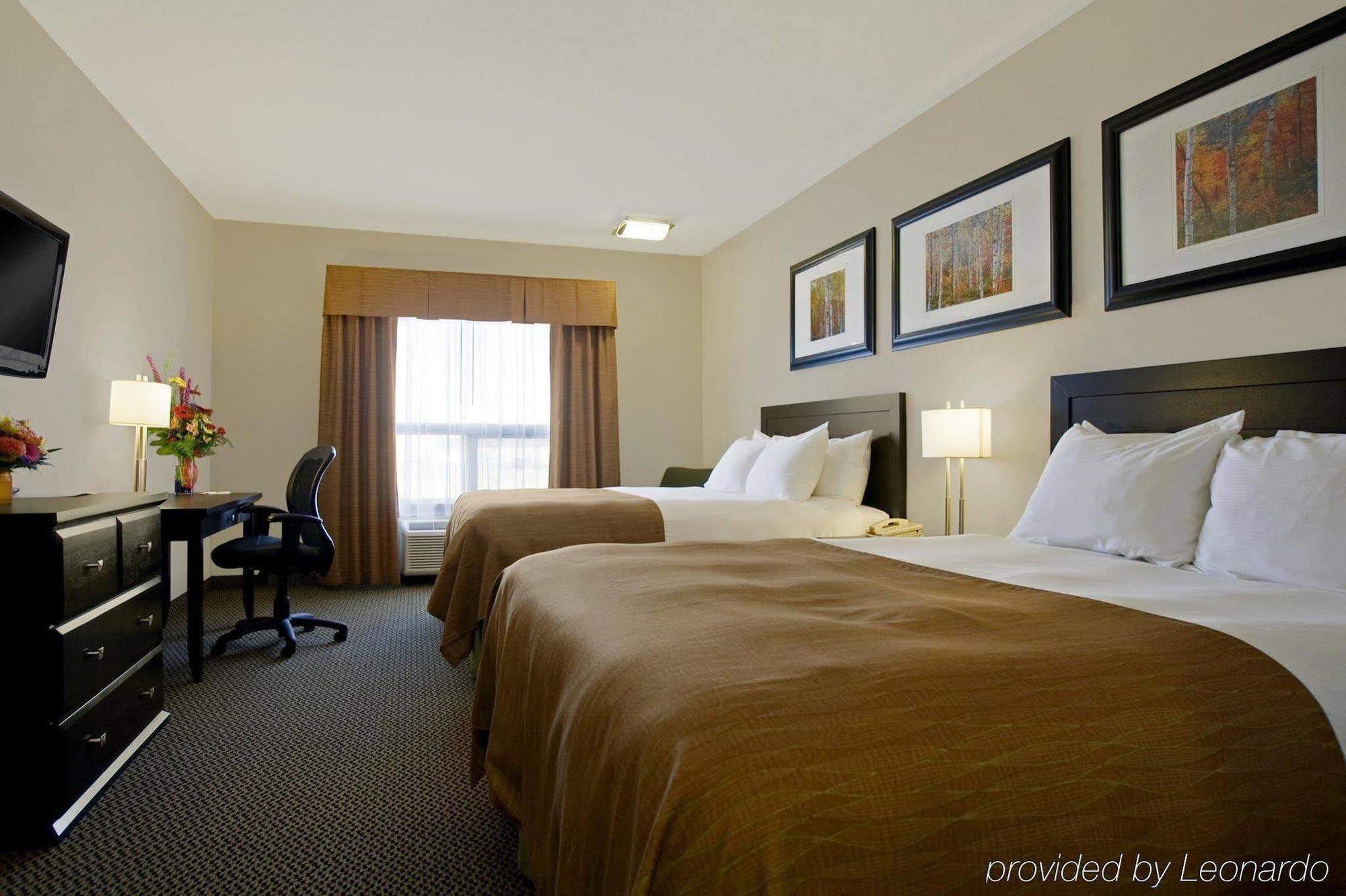 Best Western Wainwright Inn & Suites Стая снимка