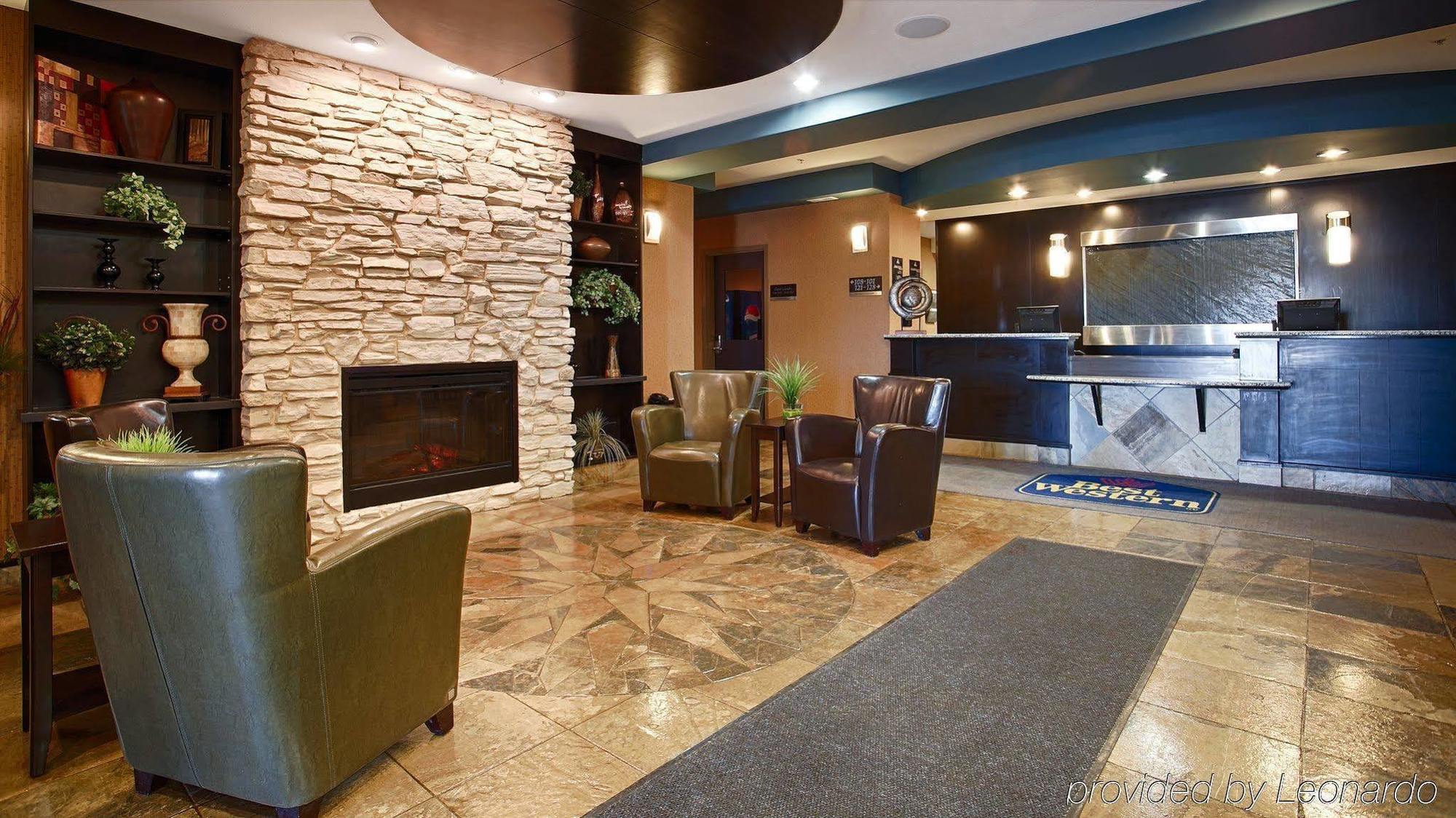 Best Western Wainwright Inn & Suites Екстериор снимка