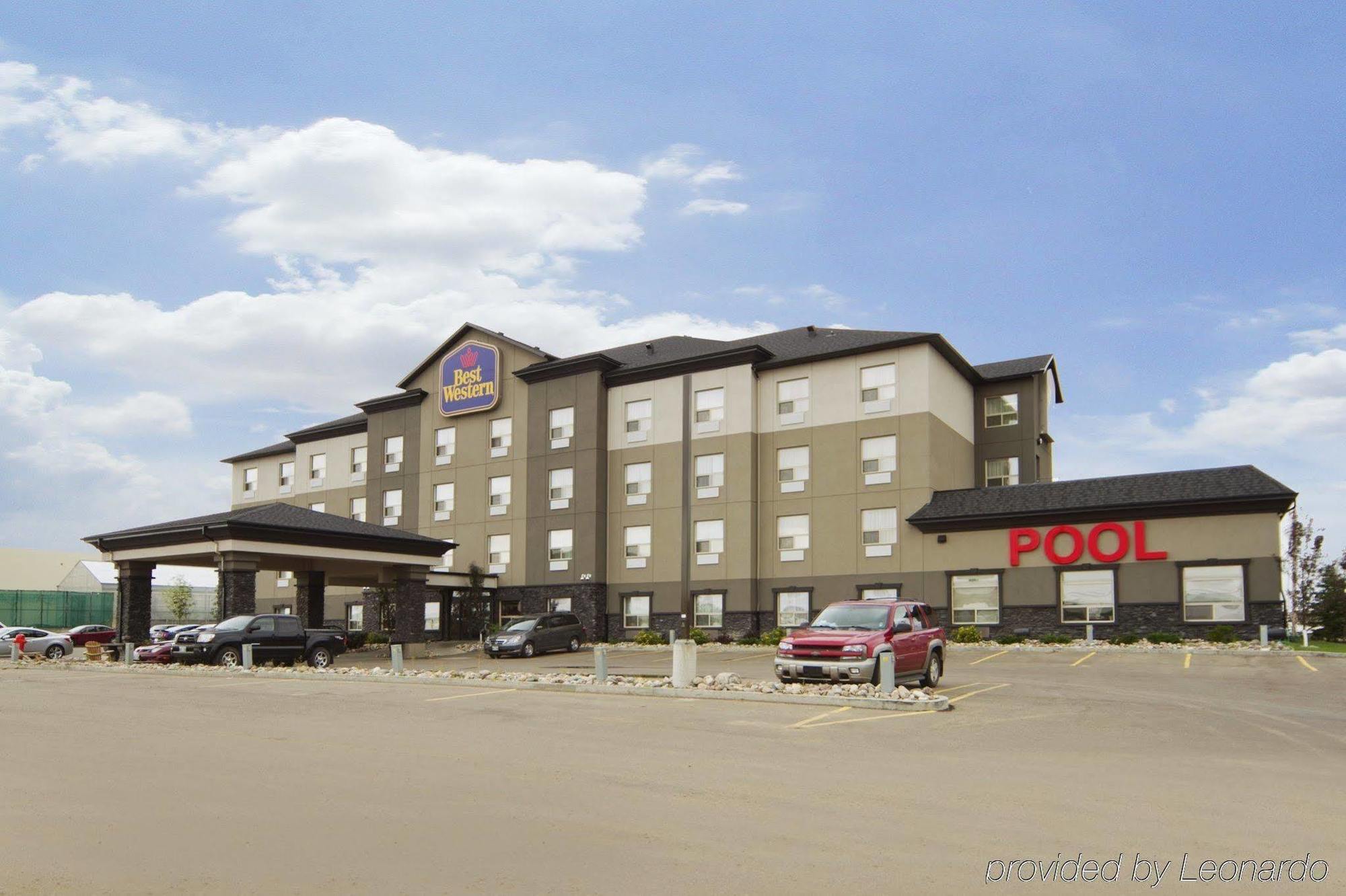 Best Western Wainwright Inn & Suites Екстериор снимка